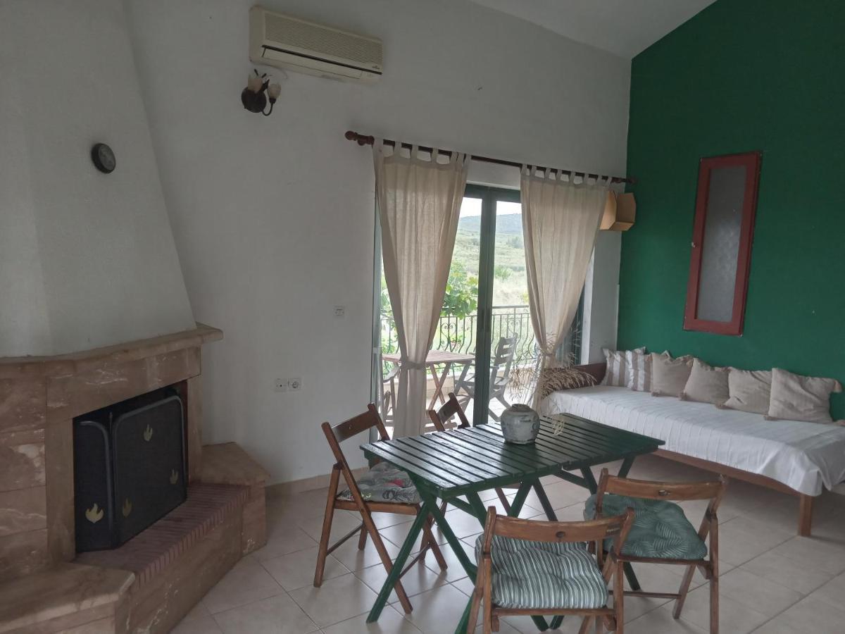 The White Rabbit Guesthouse Eco-Lodge "Cosy Apartment" Psakoudia Exterior foto